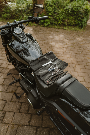Libertatia Oilskin Tool Roll Pitch Black