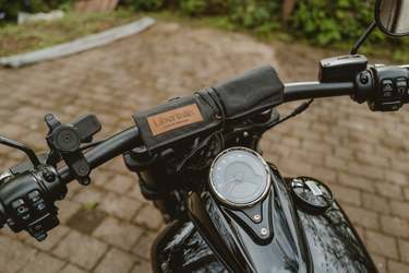 Libertatia Oilskin Tool Roll Pitch Black